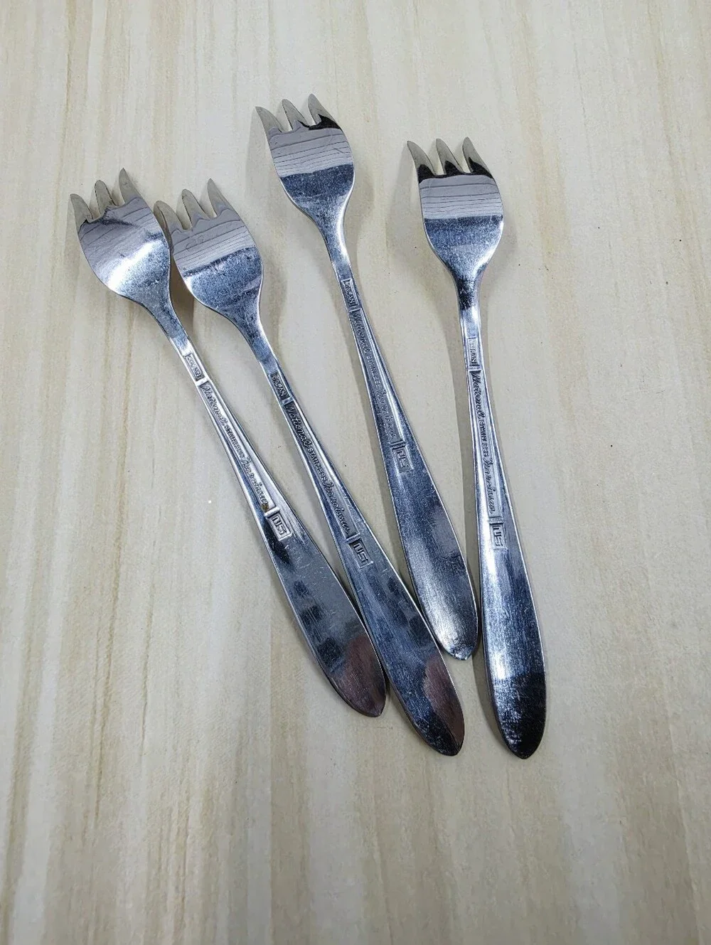 National Silver Narcissus Pattern Stainless Steel 22 Pieces Flatware Korea